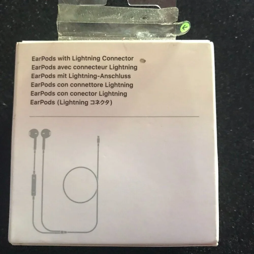 Apple - EarPods with Lightning Connector - White